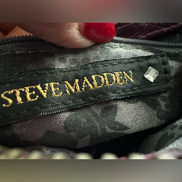Steve Madden purple jeweled Wristlet - Picture 4 of 4